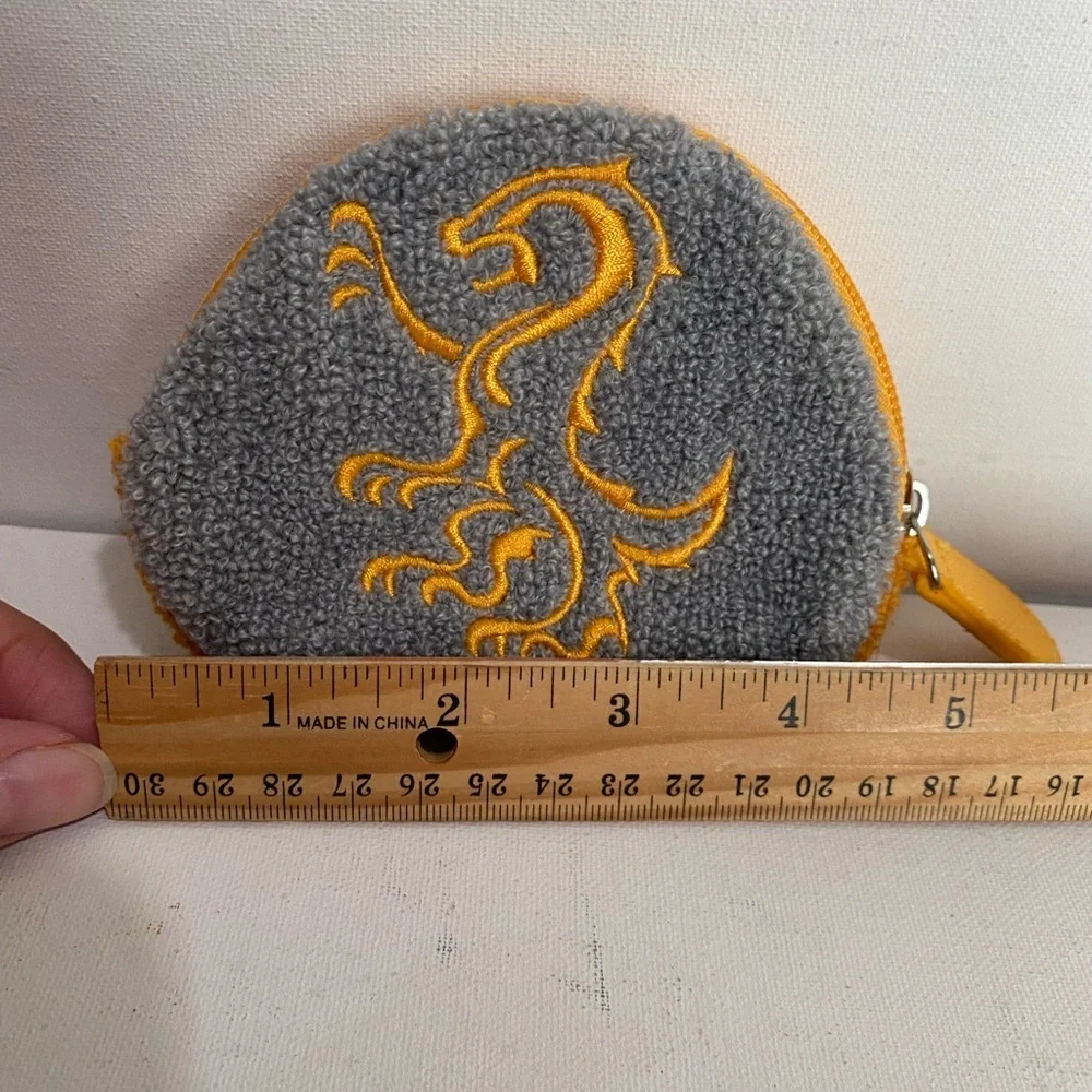 Universal Studios Harry Potter Hufflepuff Chenille Coin Purse Yellow & Grey EUC - Picture 4 of 6